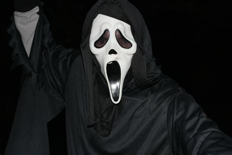 Un Visage Pour Faire Peur Pour Halloween Fantome Déguisement fantôme scream